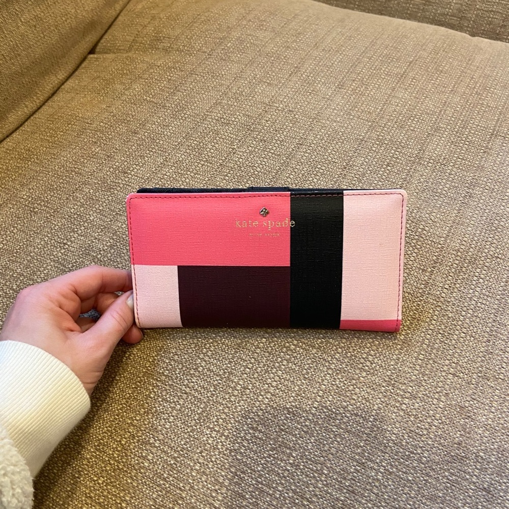 Kate Spade Slim Bifold Wallet
